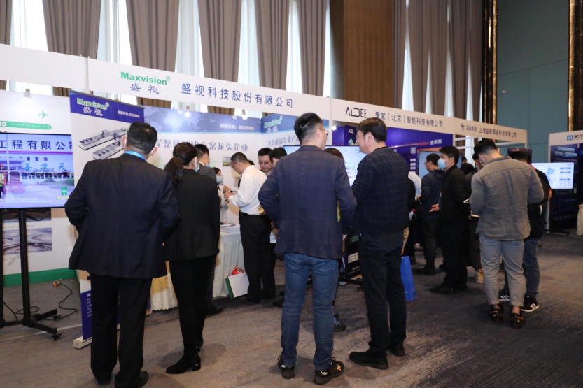 必威(中国)biwei·官方网页版,同步出席中国自贸区和海关特殊监管区域建设及产业论坛、全国民航“互联网+”智慧机场建设发展高峰会及中国国际技术进出口交易会